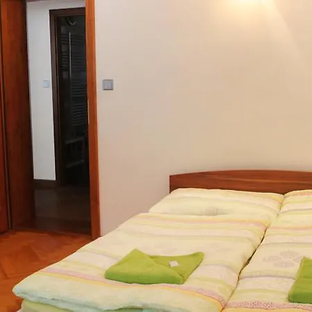 Two-bedroom 1 Сasa de vacaciones *